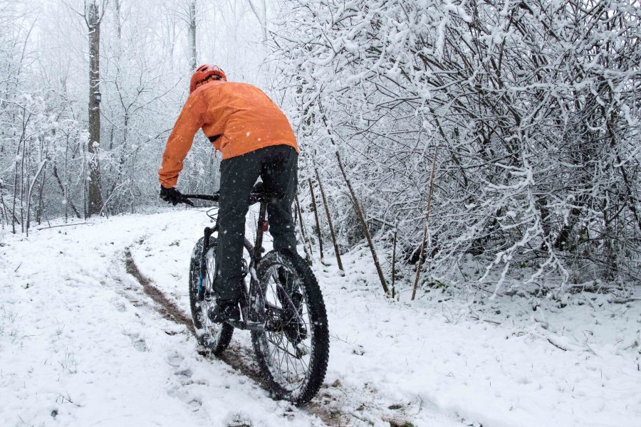 Twintest warme winterbroeken: Bontrager OMW Softshell versus Endura Singletrack Trail Pants